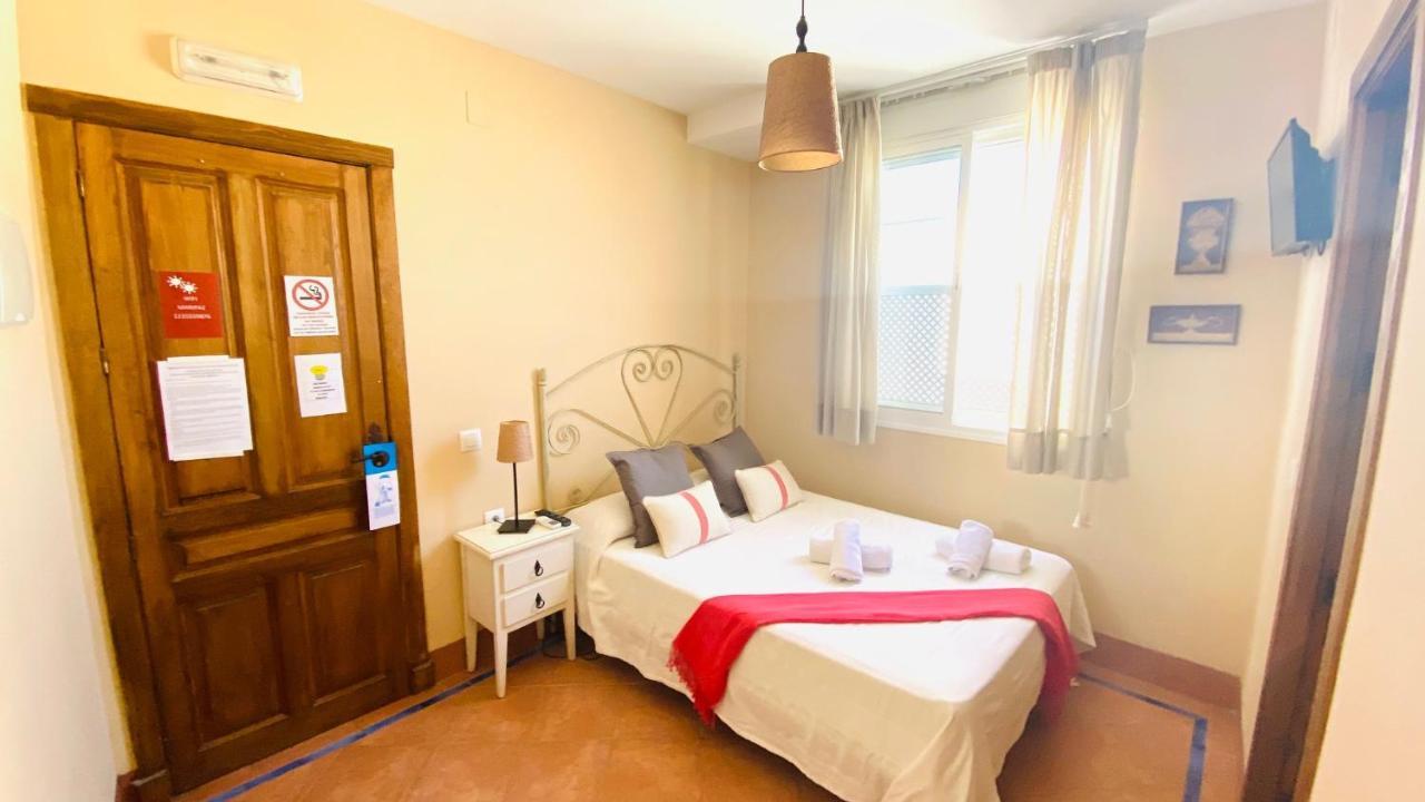Hostel Plaza Mayor Corredera Cordoba Exterior photo